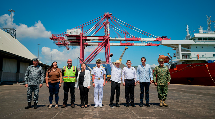 Importante visita en ASIPONA GUAYMAS